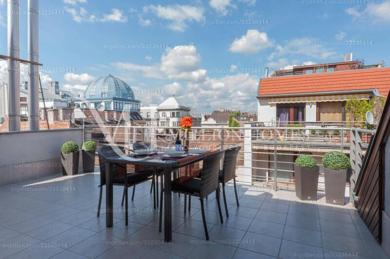 Penthouse hatalmas tetőterasszal az Operánál