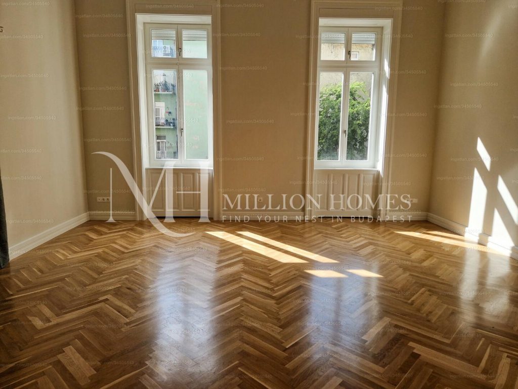 Luxus, 117 m²-es, 2 szobás lakás Budapest V. kerületében