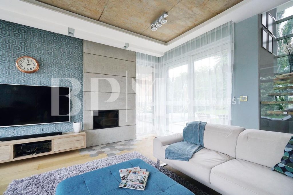 Modern-minimál stílusú villa Budán úszómedencével