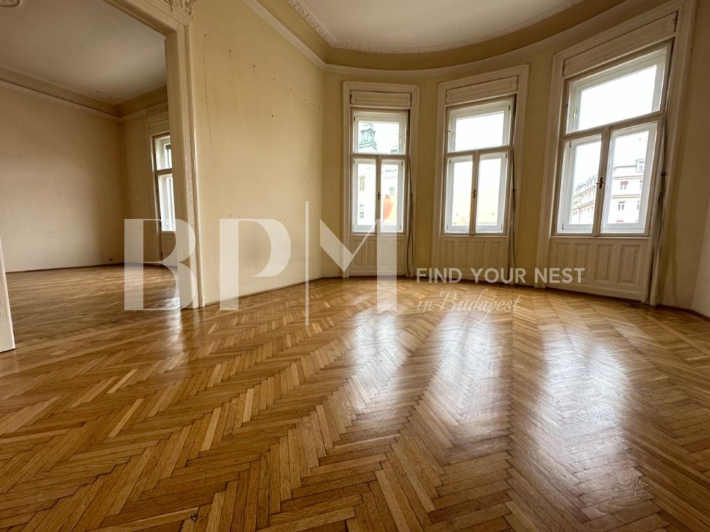 Lakás egyedülálló panorámával