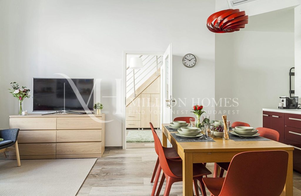 Modern, 2 szobás lakás kiadó az Astoria közelében