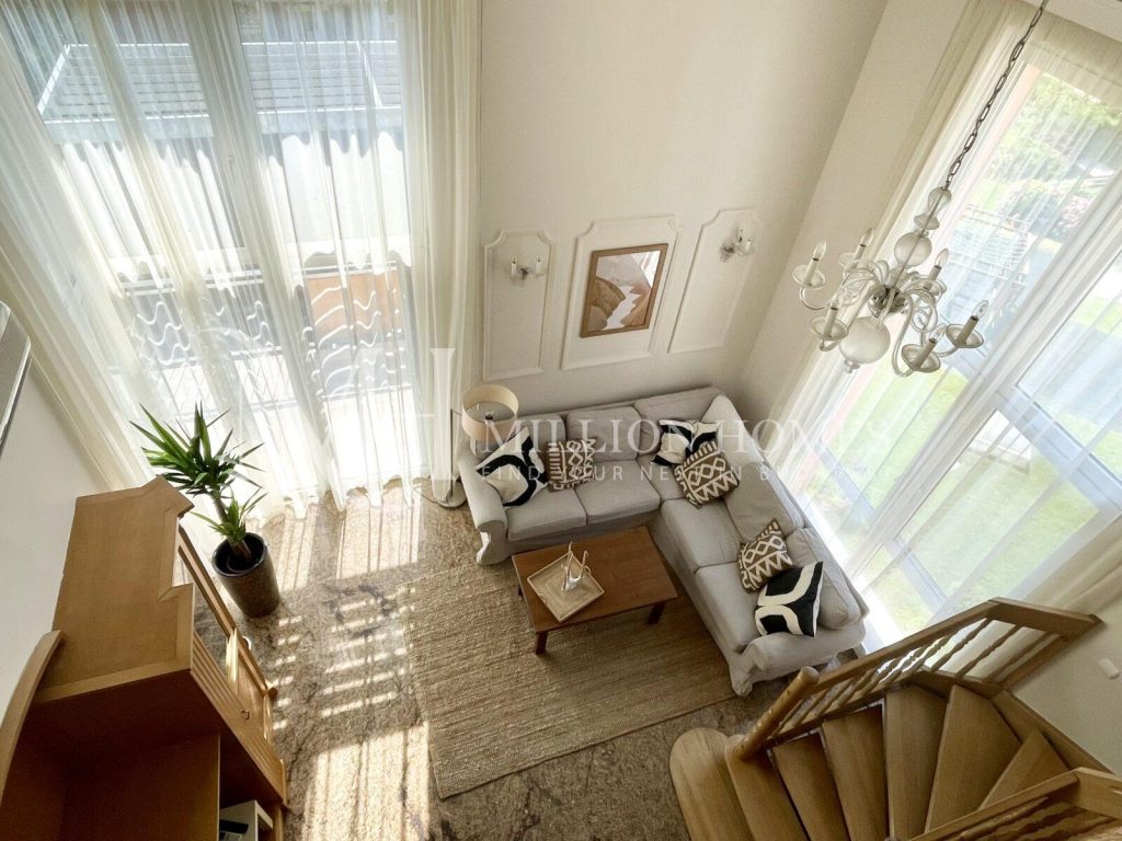 Luxus, duplex lakás 3 terasszal a II. kerületben