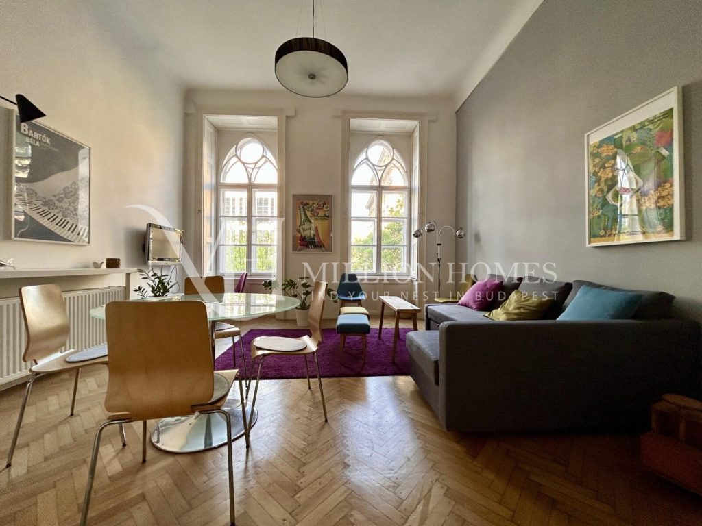 Felújított, modern lakás az Astoria mellett