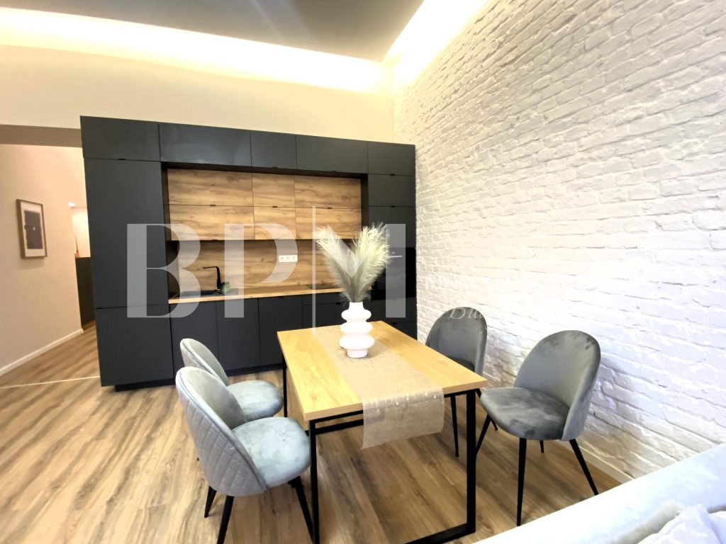 Modern, high-end stílusú AIRBNB-lakás