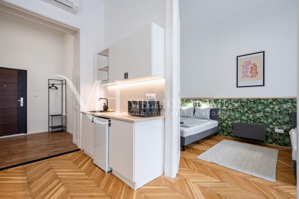 Felújított, két apartmanra osztott lakás a Visegrádi utcában