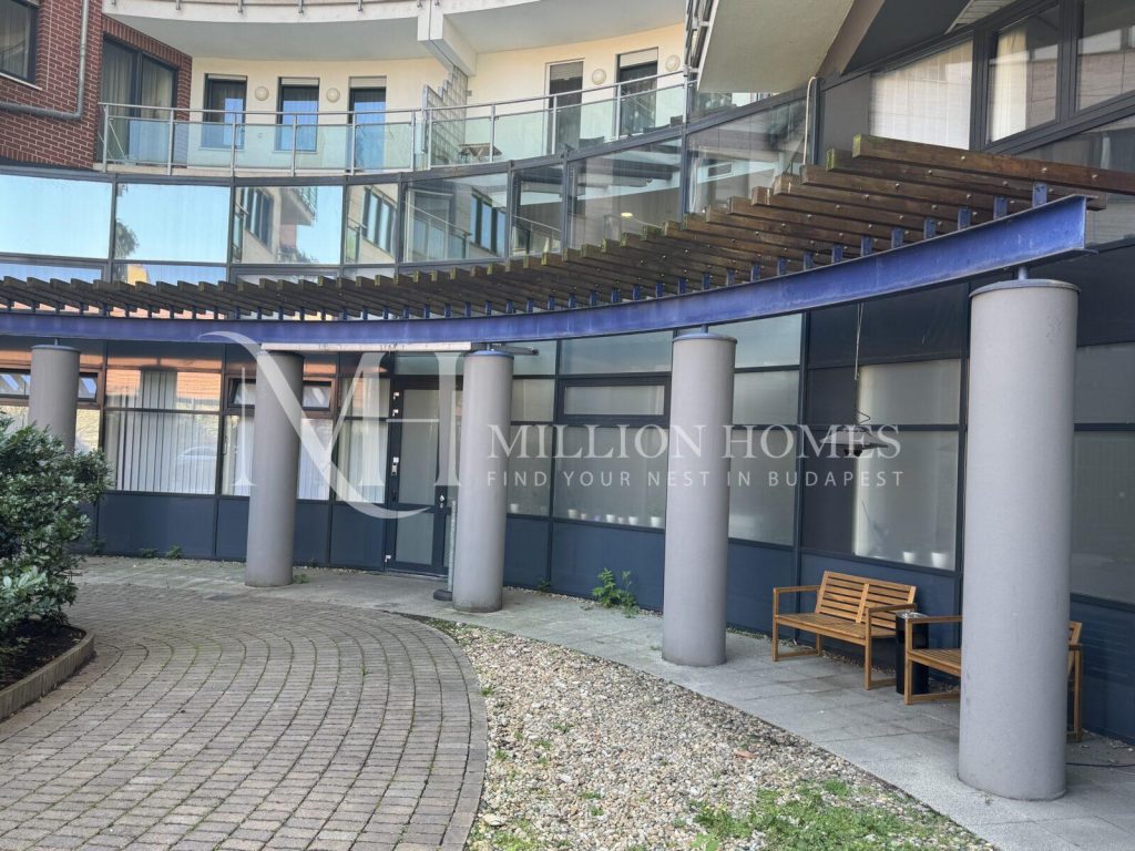 Exkluzív, modern iroda a III. kerületben