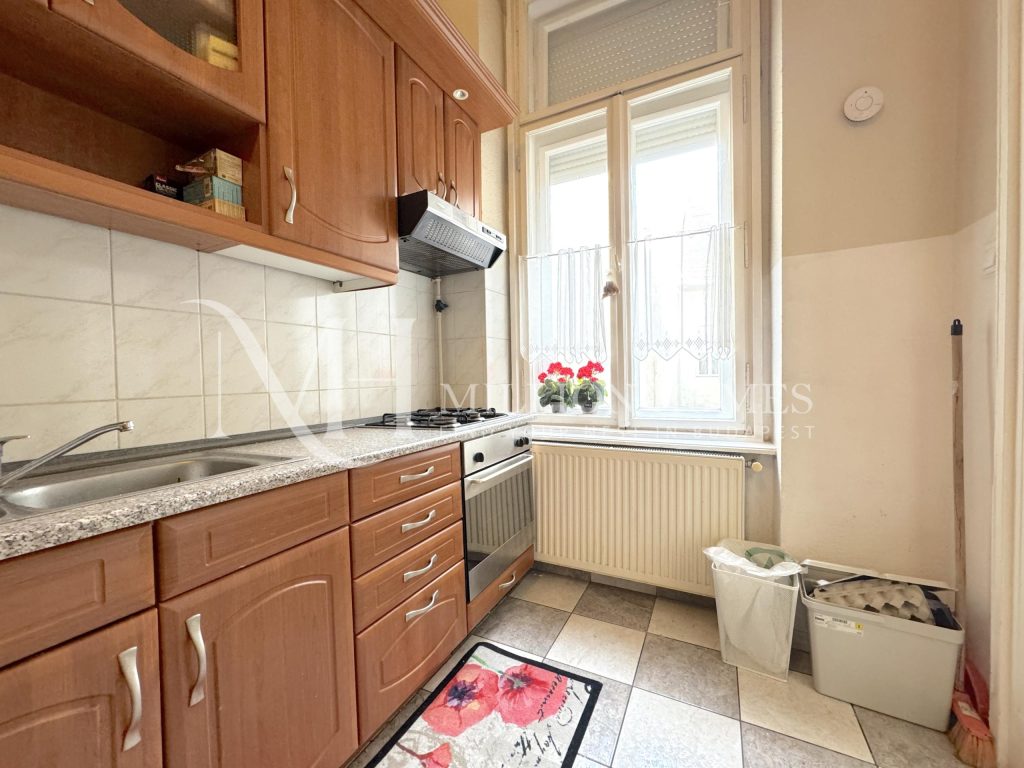Csendes lakás a Vígszínház mellett