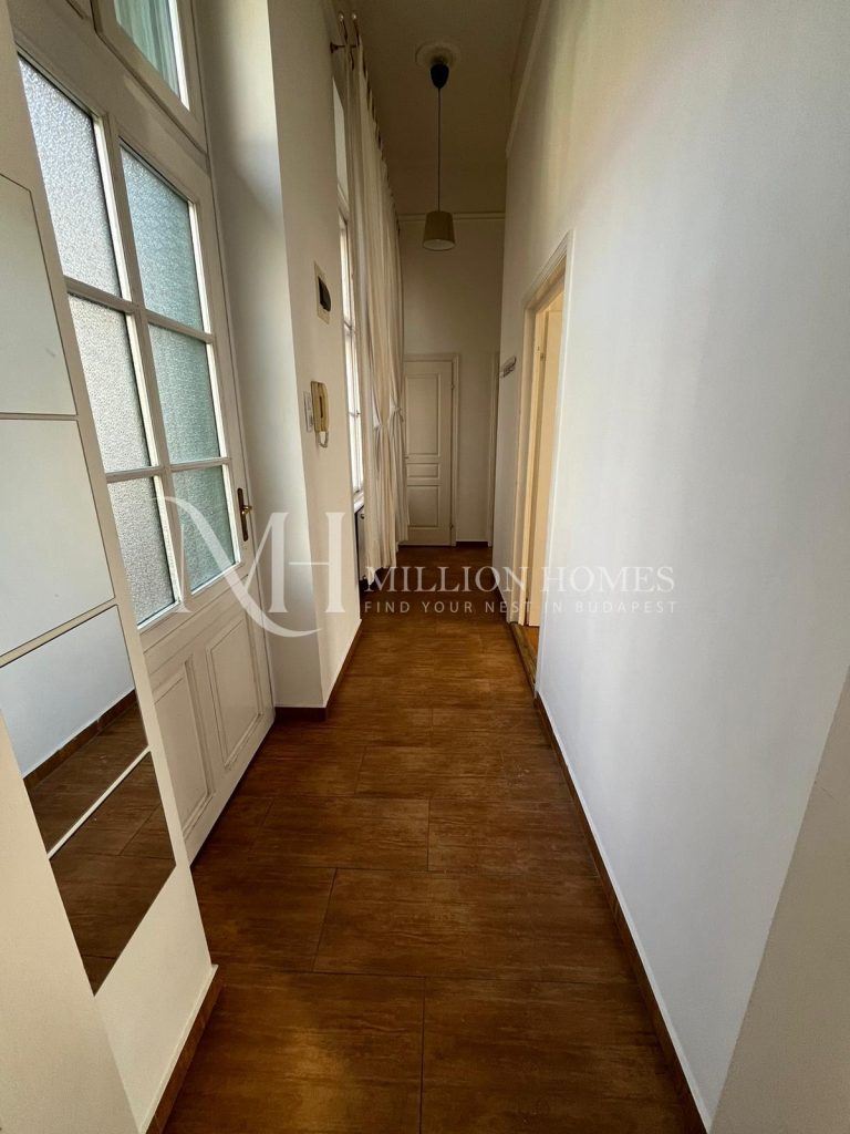 Napfényes AIRBNB-lakás a Gozsdu közelében