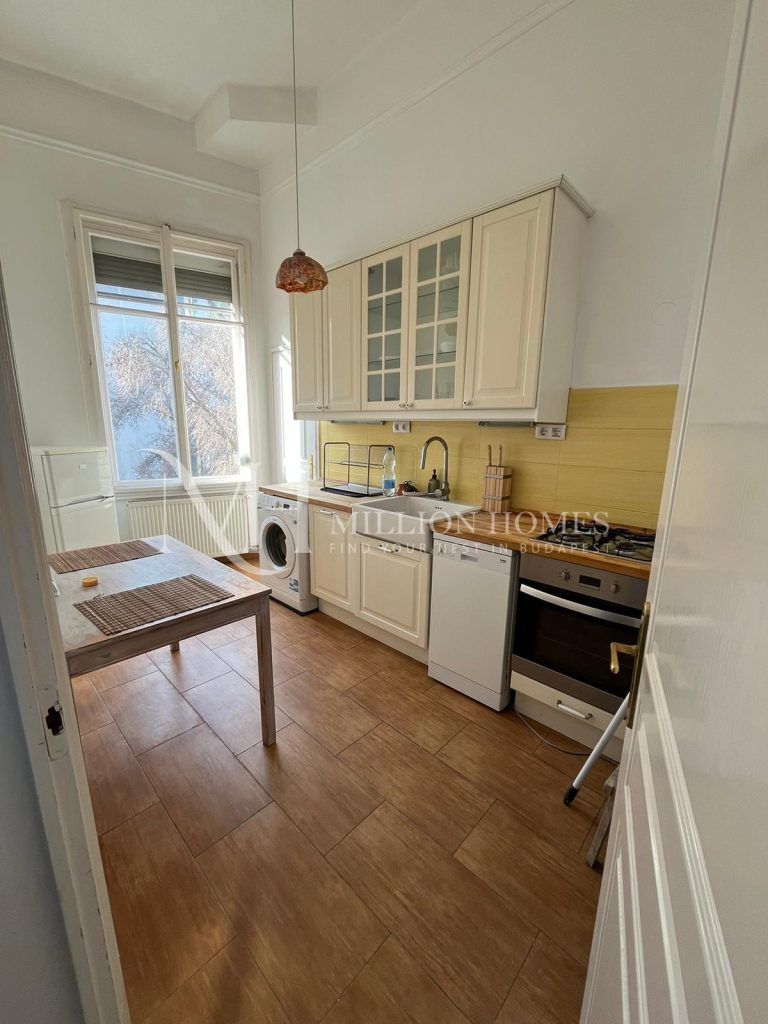 Napfényes AIRBNB-lakás a Gozsdu közelében