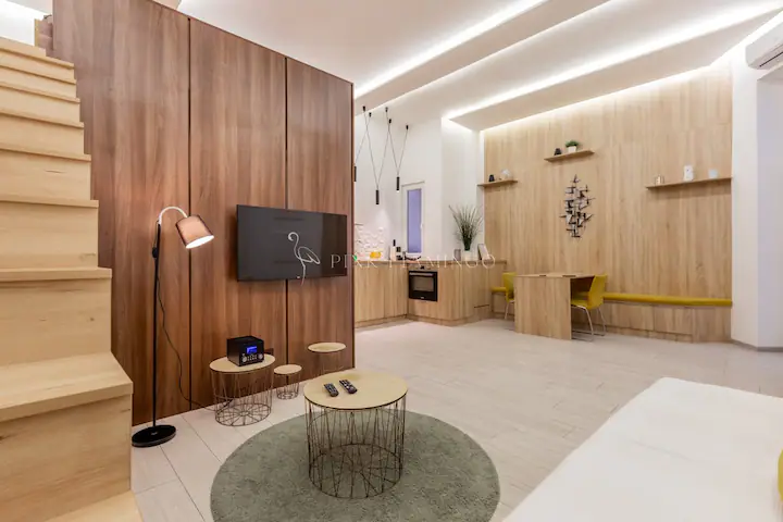Modern stílusú, 2 önálló egységre osztott lakás Airbnb-engedéllyel