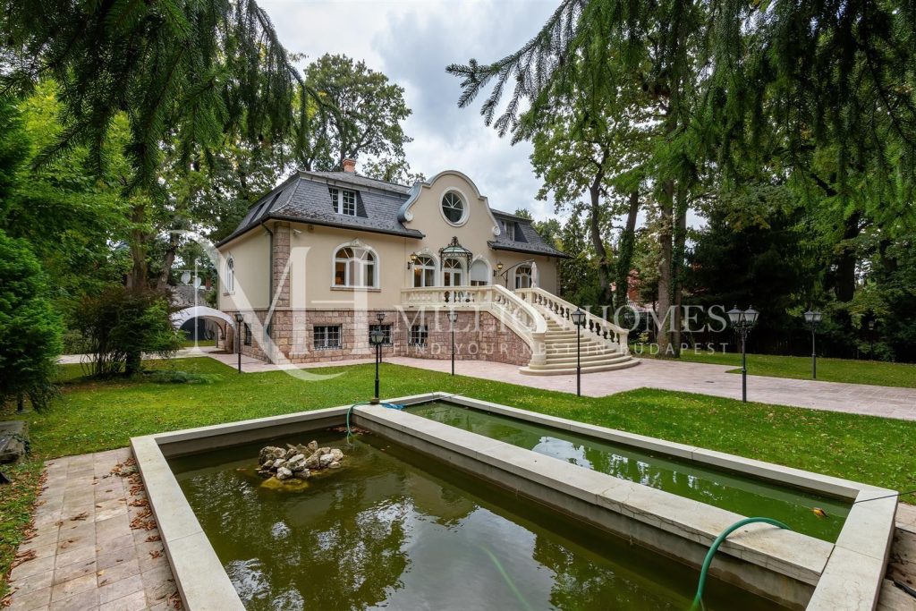 Exkluzív neobarokk villa a II. kerületben